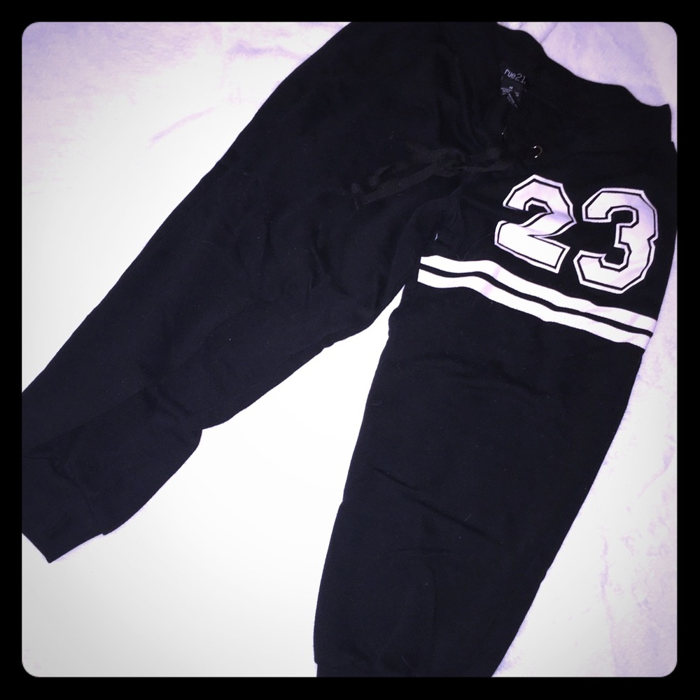 Rue 21 joggers